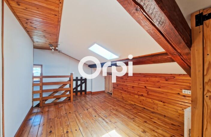 Duplex avec vue degagée et stationnements – Saint-Martin-en-Haut — photo 5