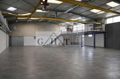 Local industriel  4100 €