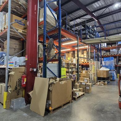 Local industriel  16000 €