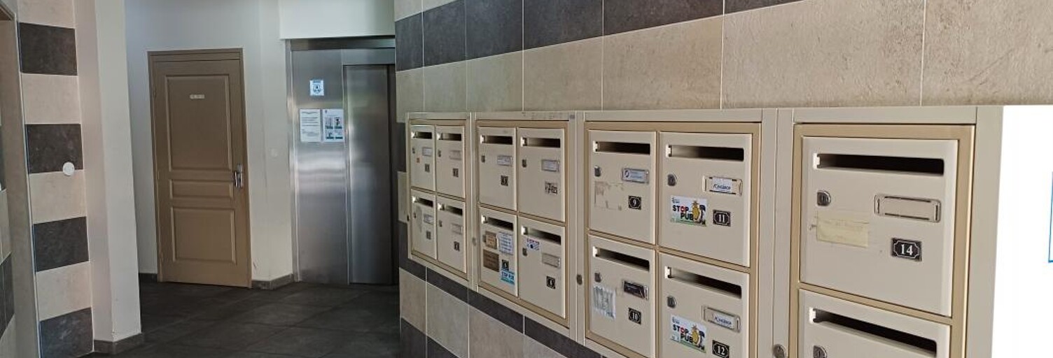 Bureau  87 m² à louer à Saint-Denis (97490)