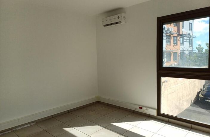 Bureaux  en RDC de 86.82 m² — photo 4