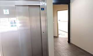 Bureau  72 m² à louer à Saint-Denis (97490)