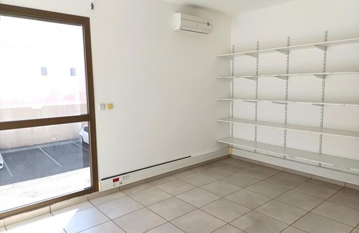 Bureaux 72.29 m² Sainte-Clotilde — photo 3