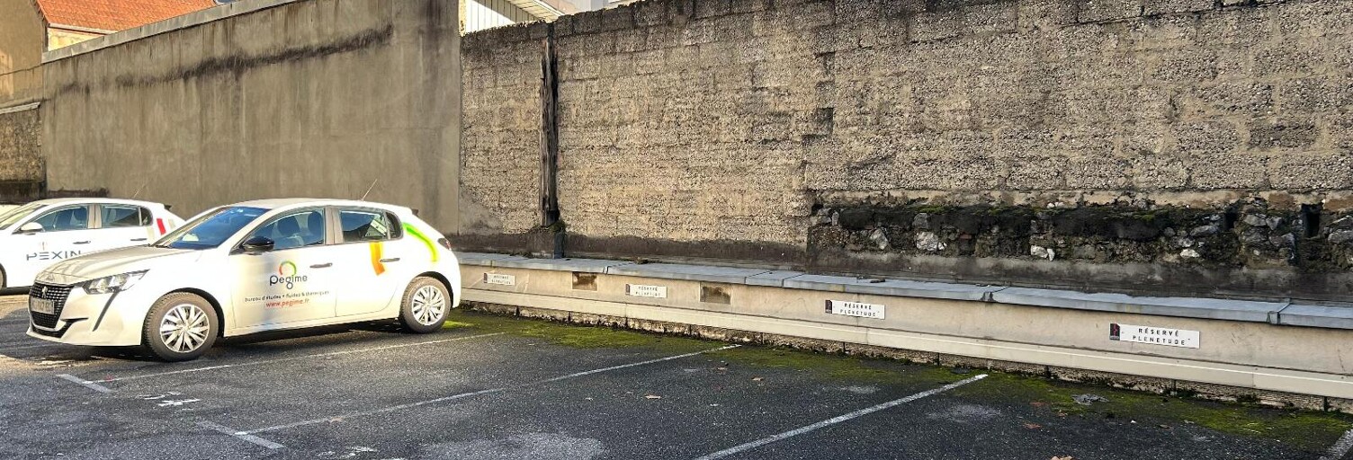 Garage  12 m² à louer à Chambéry (73000)