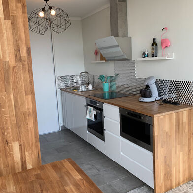 Appartement 5 pièces 490 €