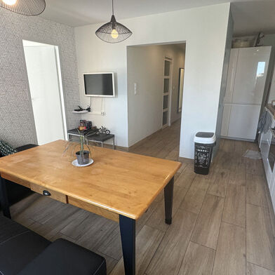 Appartement 7 pièces 495 €