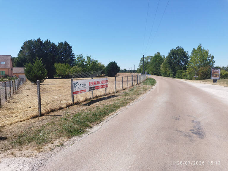GURGY - BELLE PARCELLE DE TERRAIN A BATIR DE 3299M² — photo 1