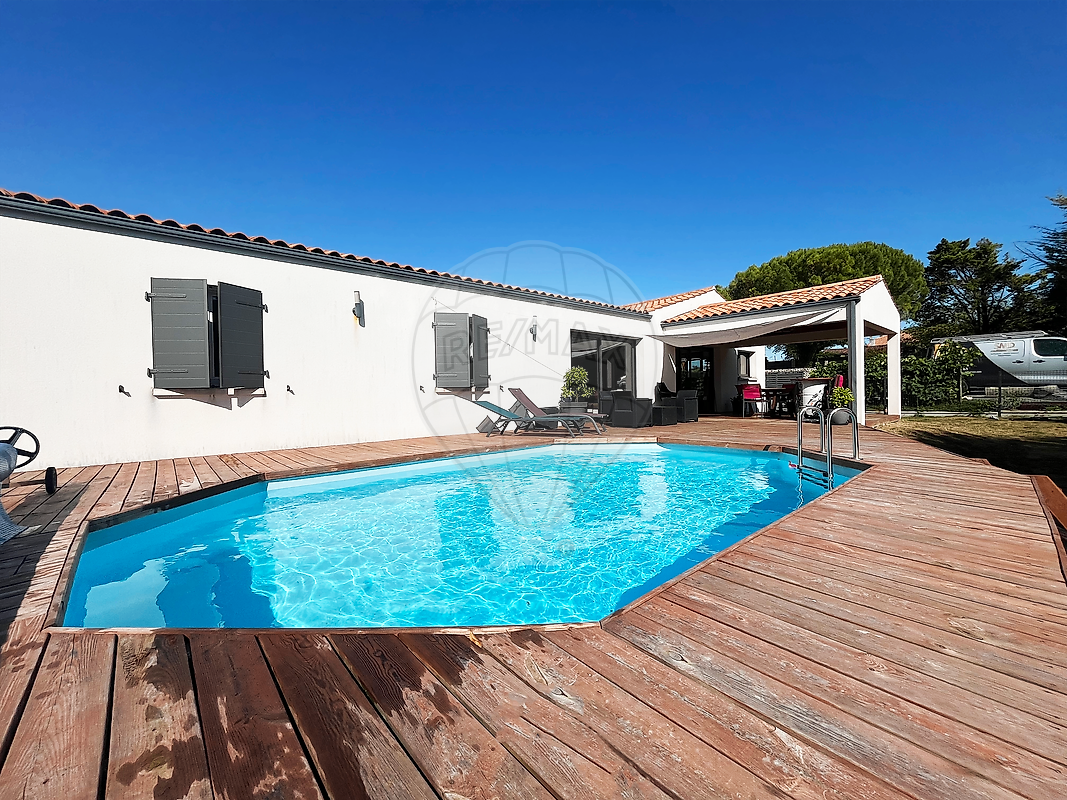 Villa / Maison  T6 à vendre Chaillevette 17890