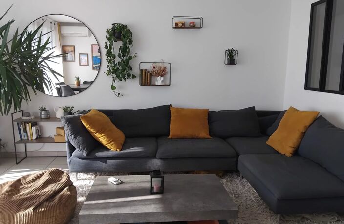À vendre – Appartement T3/4 entièrement rénové –Montolivet — photo 2
