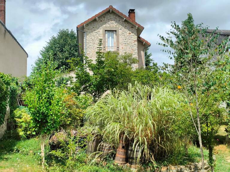 Maison de ville charmante à Saint-Junien — photo 1