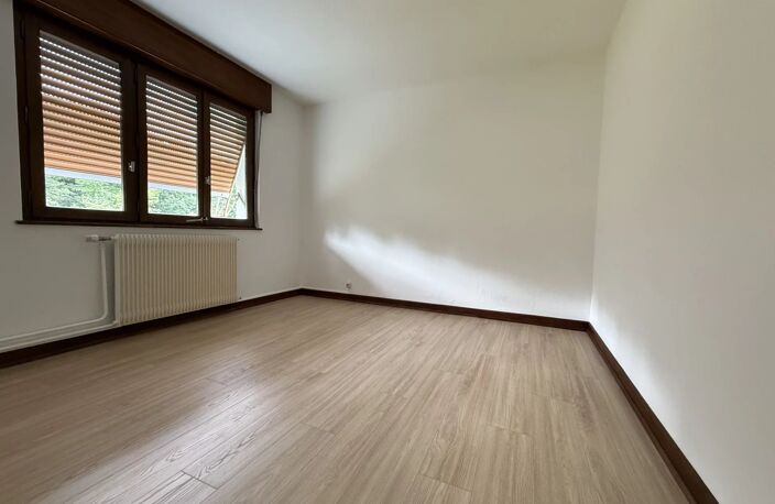 Appartement T4 avec garage et jardin — photo 5