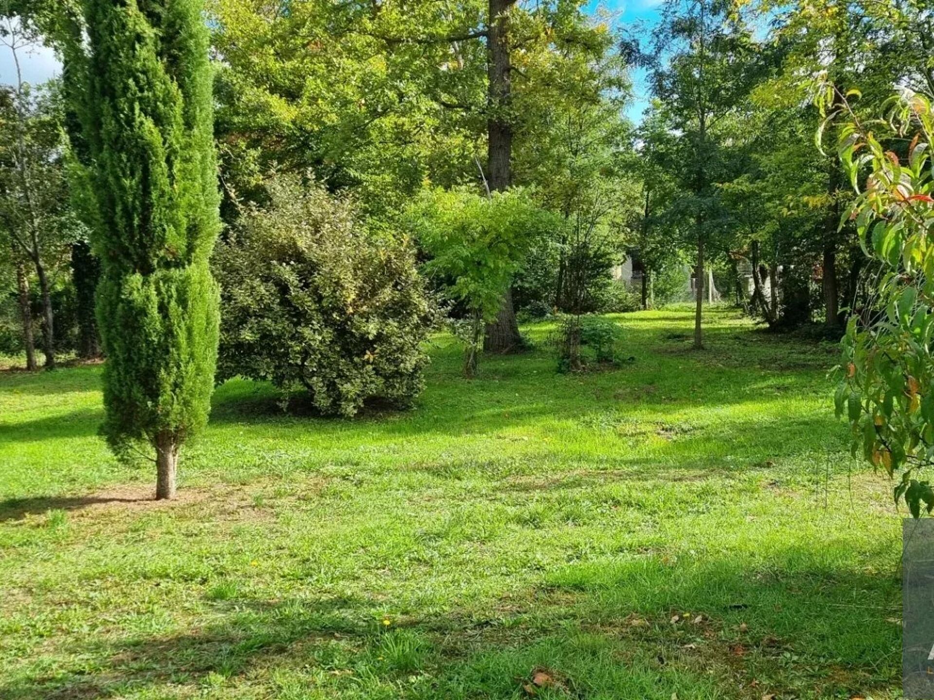 Vente Terrain 715 m2 à Compiègne · 137 000 €