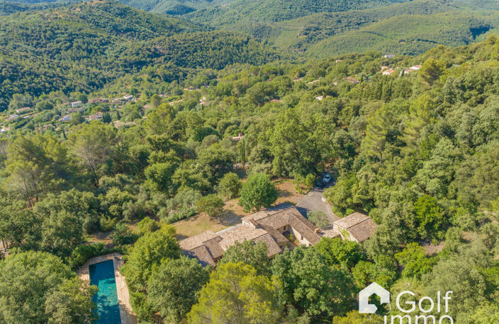 Villa de charme en pierre   plain-pied   300 m2   Terrain 1 — photo 4