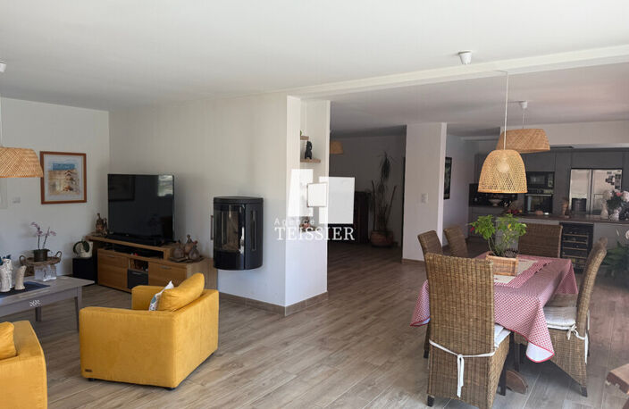 Villa — photo 4