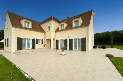 Maison 8 pièces 619580 €