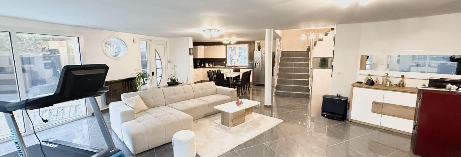 Maison 4 Pièces 144 m² à vendre à Le Houlme (76770)