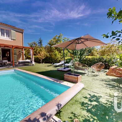 Maison 5 pièces 699000 €