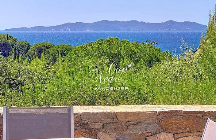 VILLA  VUE MER AU CALME A SAINT-CLAIR — photo 2