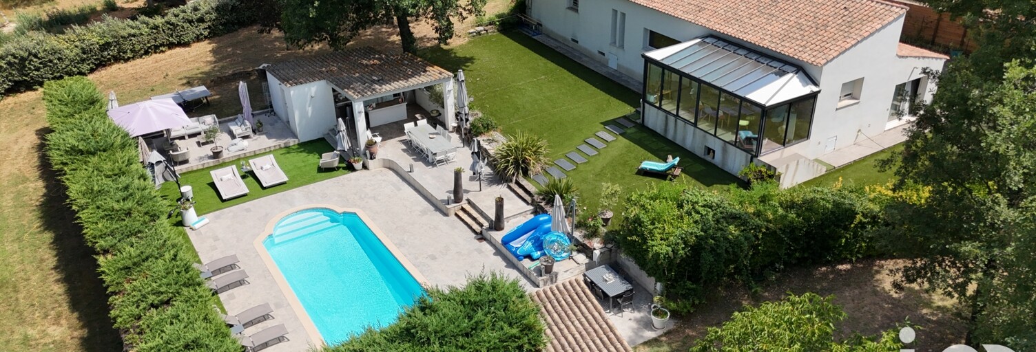 Maison 5 Pièces 149 m² à vendre à Bagnols-en-Forêt (83600)