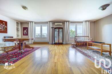 Appartement 7 pièces 340000 €