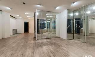 Commerce  88 m² à vendre à Suresnes (92150)