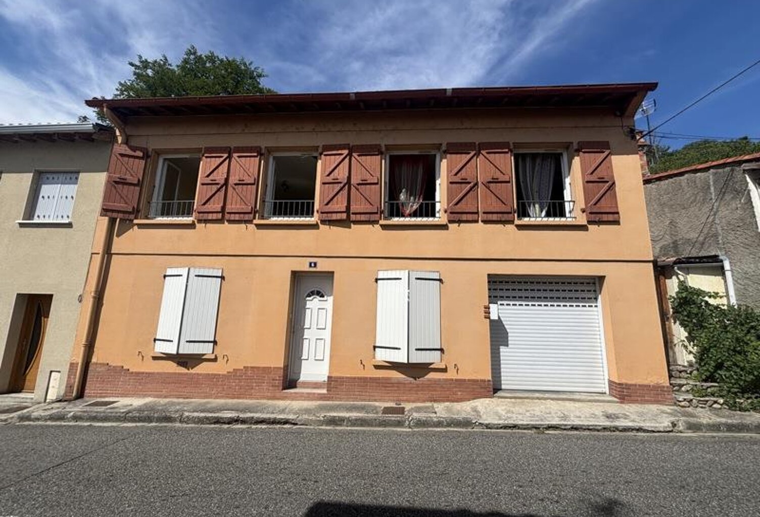 Maison de ville de 6 pièces principales — photo 1