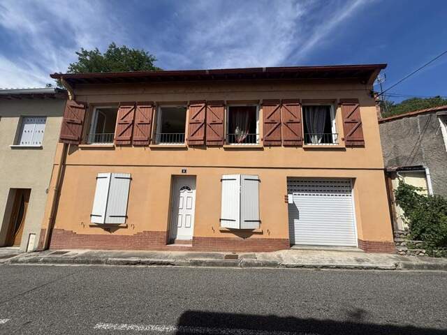Maison de ville de 6 pièces principales — photo du bien