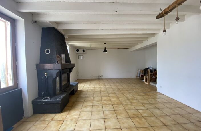 Ferme (tte) de 5 pièces principales — photo 5