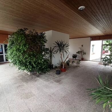 Commerce  290440 €