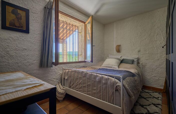 Pays de Banon, maison rénovée, avec chambre hôte et gite, jardin à la campagne — photo 5