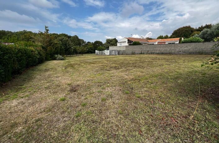 Terrain À Vendre rare 1 500m2 de terrain constructible Meschers — photo 3