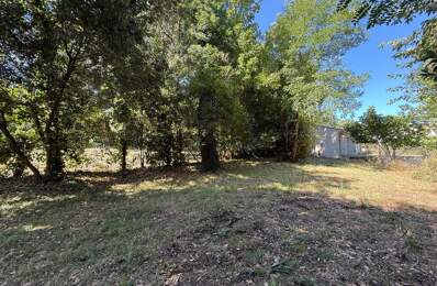 Terrain À Vendre Meschers sur gironde 640m2 boisé — photo du bien