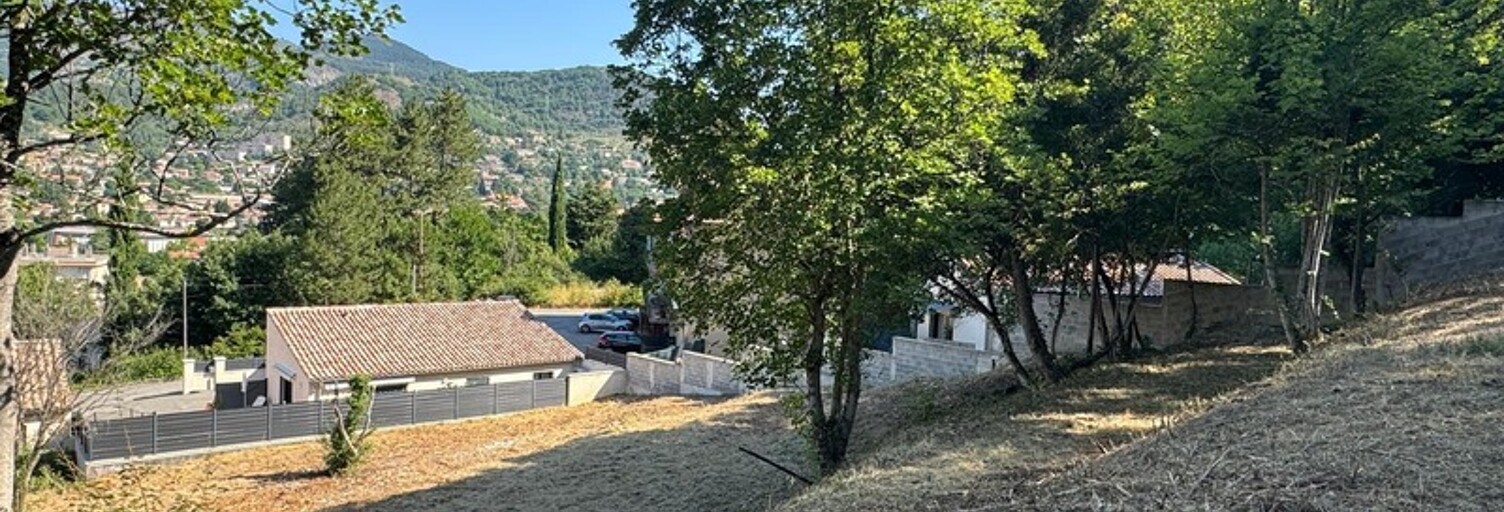 Terrain  692 m² à vendre à Digne-les-Bains (04000)