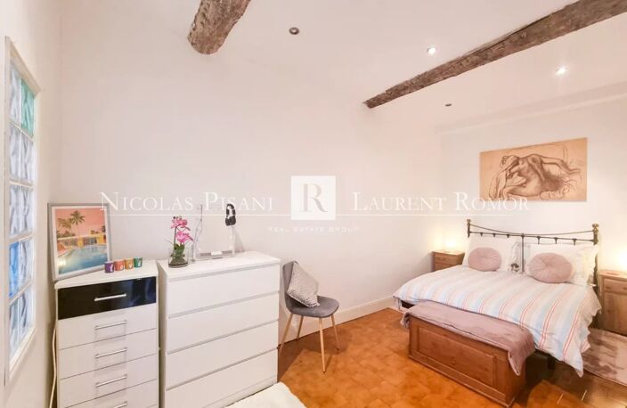 EXCLUSIVITÉ VILLEFRANCHE SUR MER - Un balcon au cœur de la vieil — photo 5