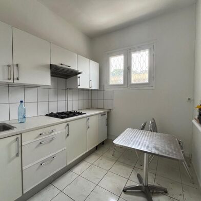 Appartement 3 pièces 750 €