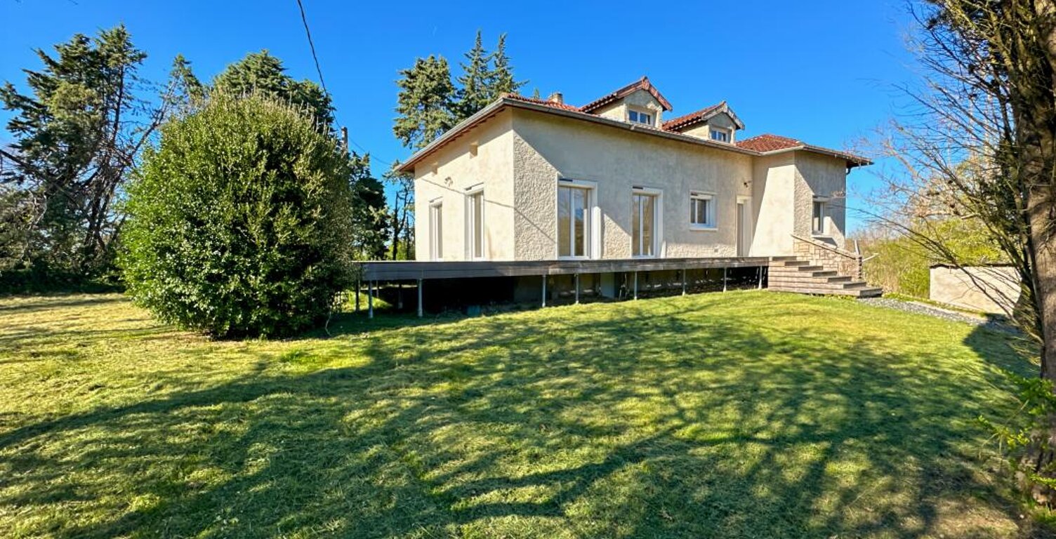 Jolie villa à Puycelsi — photo 1