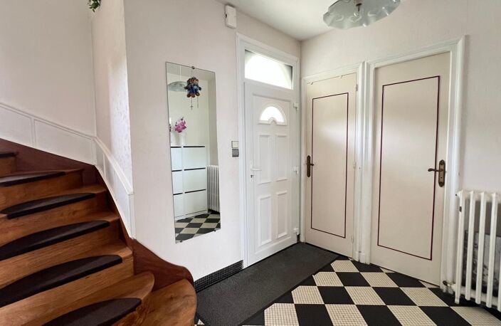 Maison familiale 4 chambres avec sous-sol aménagé – Carhaix-Plouguer — photo 2