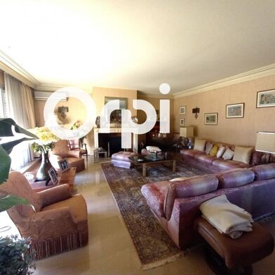 Appartement 5 pièces 490000 €