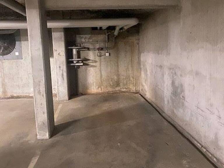 PLACE DE PARKING A LOUER RUE BENJAMIN BAILLAUD — photo 1