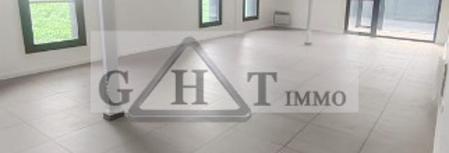 Bureau  125 m² à louer à Buc (78530)