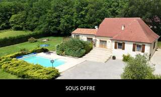 Maison 6 Pièces 208 m² à vendre à Saint-Cyprien (24220)