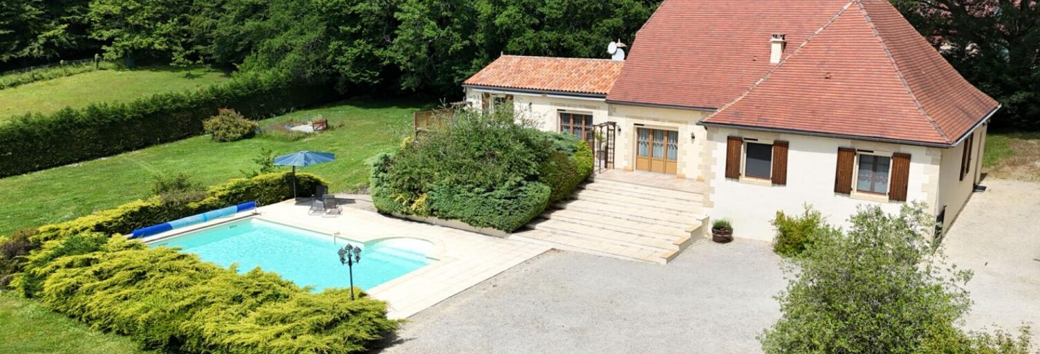 Maison 6 Pièces 208 m² à vendre à Saint-Cyprien (24220)