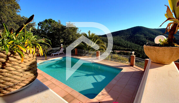 Villa / Maison 7 pièces  à vendre Londe-les-Maures (La) 83250