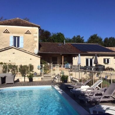 Maison 10 pièces 405000 €