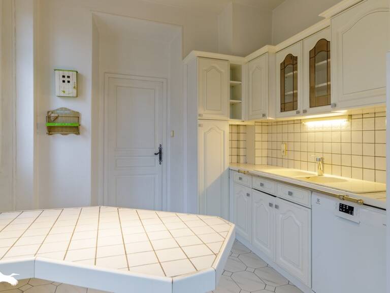 Maison en pierre de 5 pièces principales — photo 1