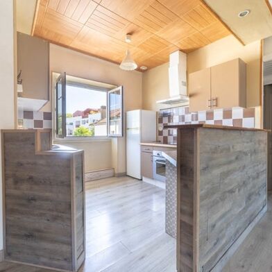 Appartement 3 pièces 235000 €