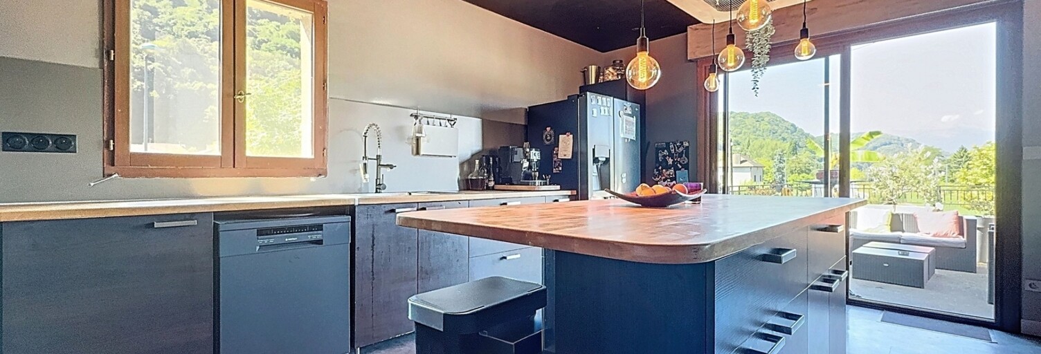 Maison 8 Pièces 277 m² à vendre à Gières (38610)