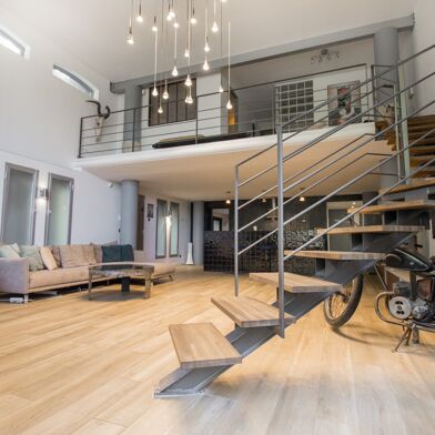 Appartement 6 pièces 475000 €