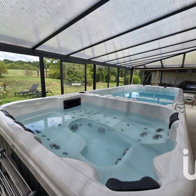 Maison 10 pièces 349000 €