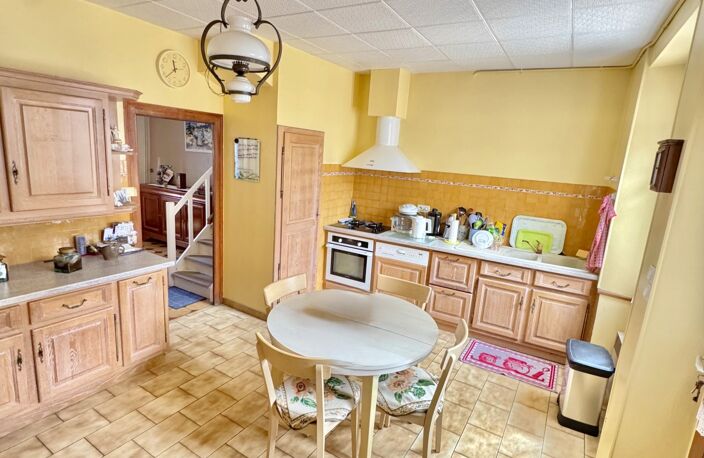 Vente Maison/villa 7 pièces — photo 3